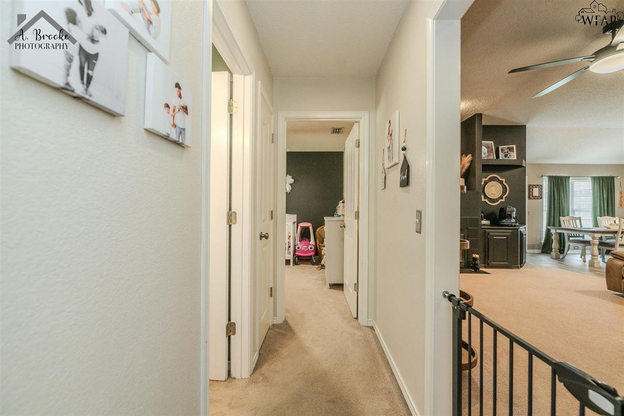 128 Garrett Street, Burkburnett, Texas image 19