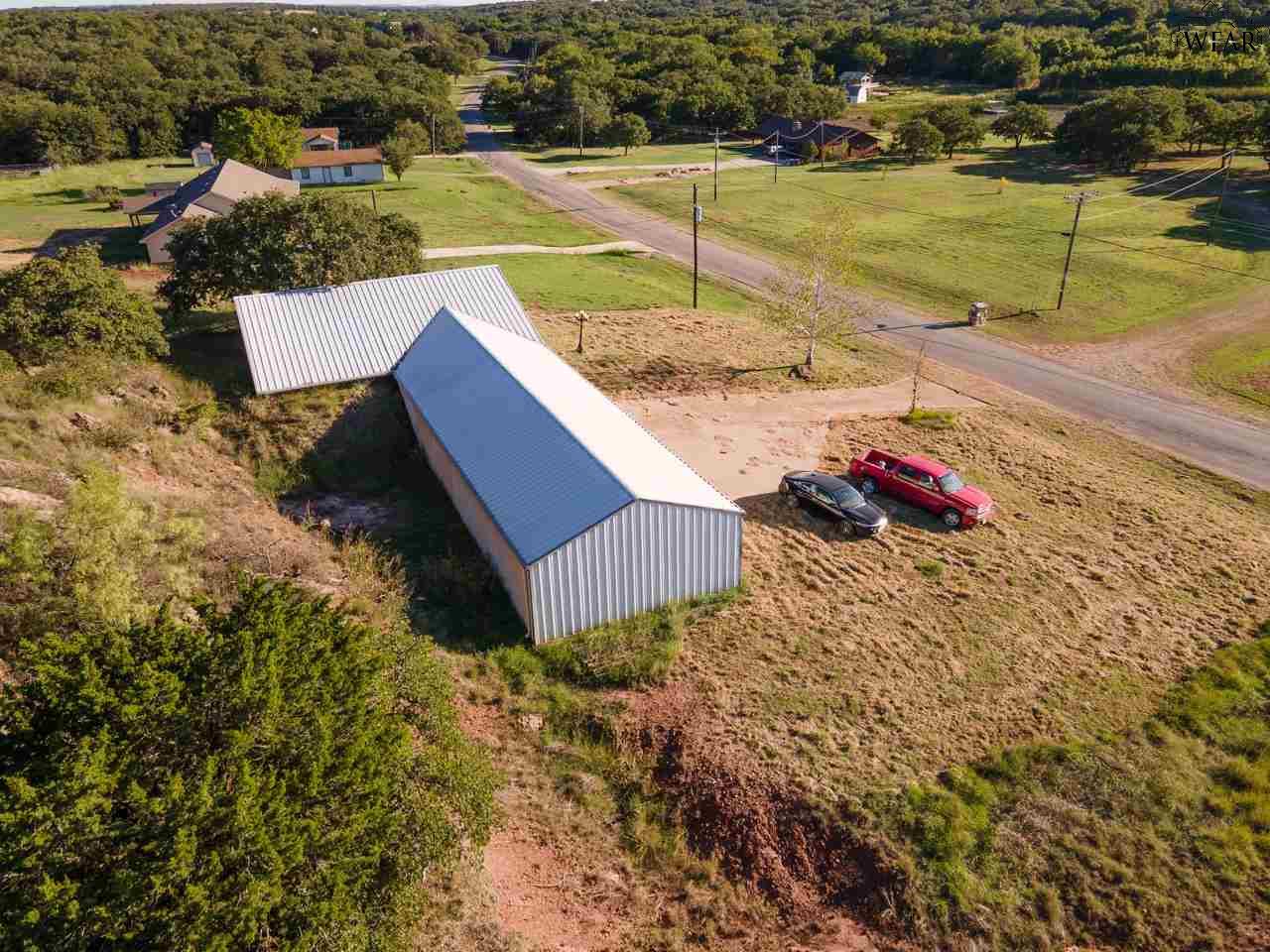 274 Nocona Drive, Nocona, Texas image 5