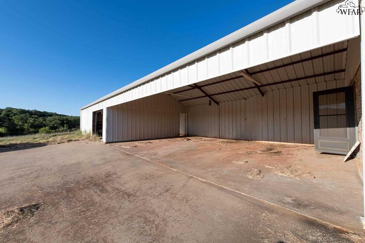 274 Nocona Drive, Nocona, Texas image 17