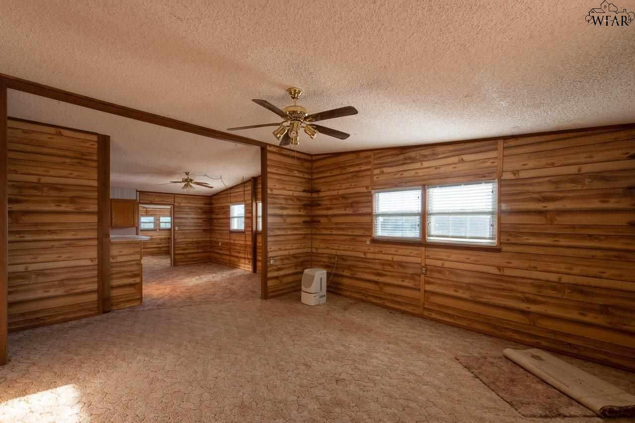 274 Nocona Drive, Nocona, Texas image 8