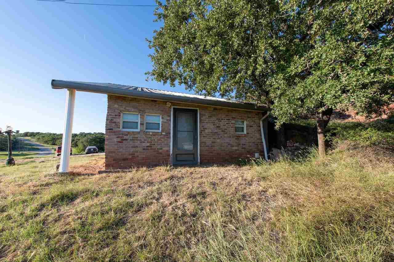 274 Nocona Drive, Nocona, Texas image 14