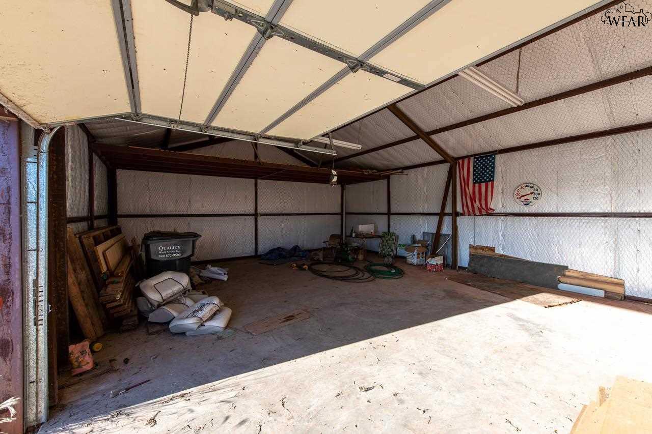 274 Nocona Drive, Nocona, Texas image 18