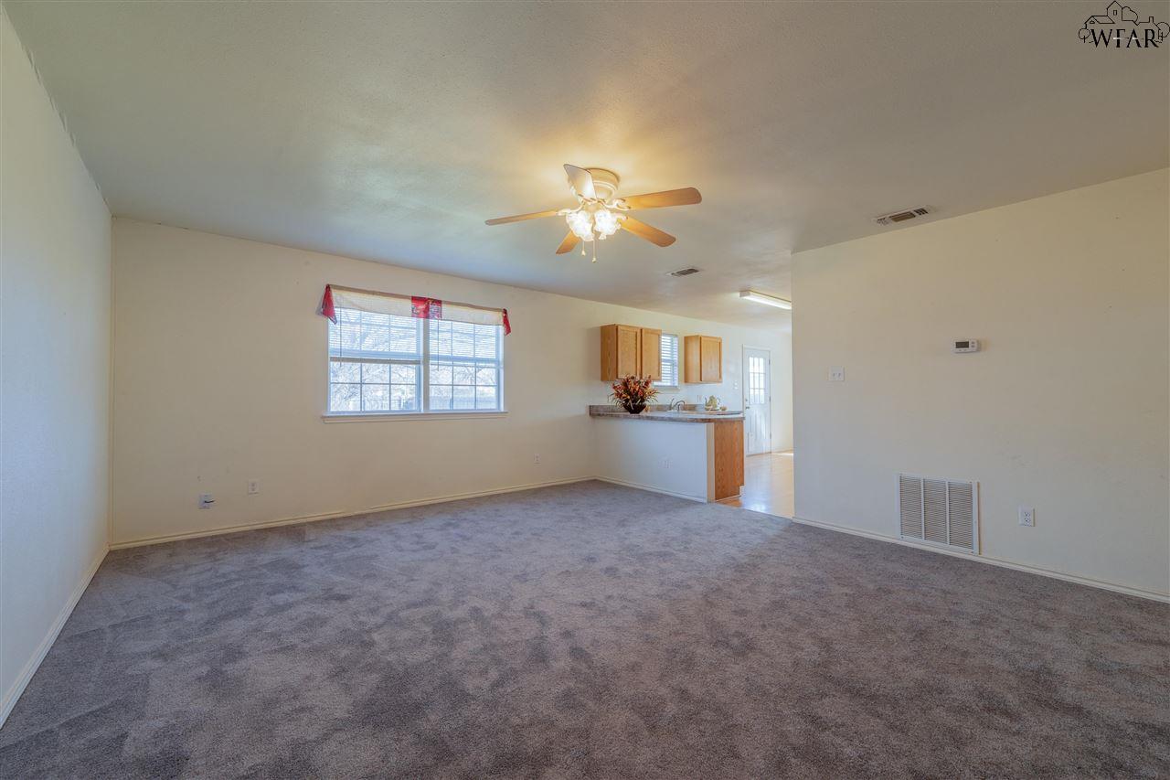 309 S Cedar Street, Holliday, Texas image 5
