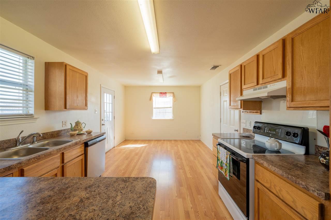 309 S Cedar Street, Holliday, Texas image 8