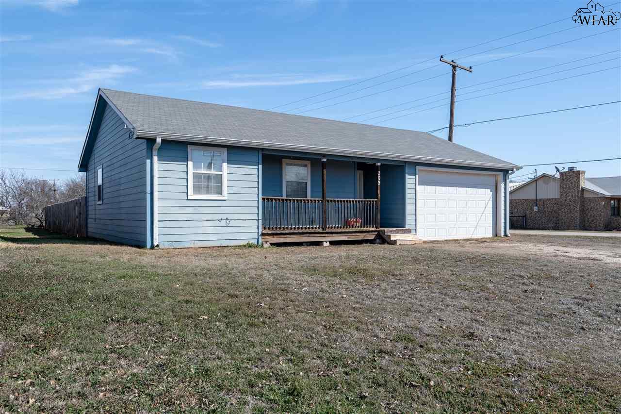 309 S Cedar Street, Holliday, Texas image 2