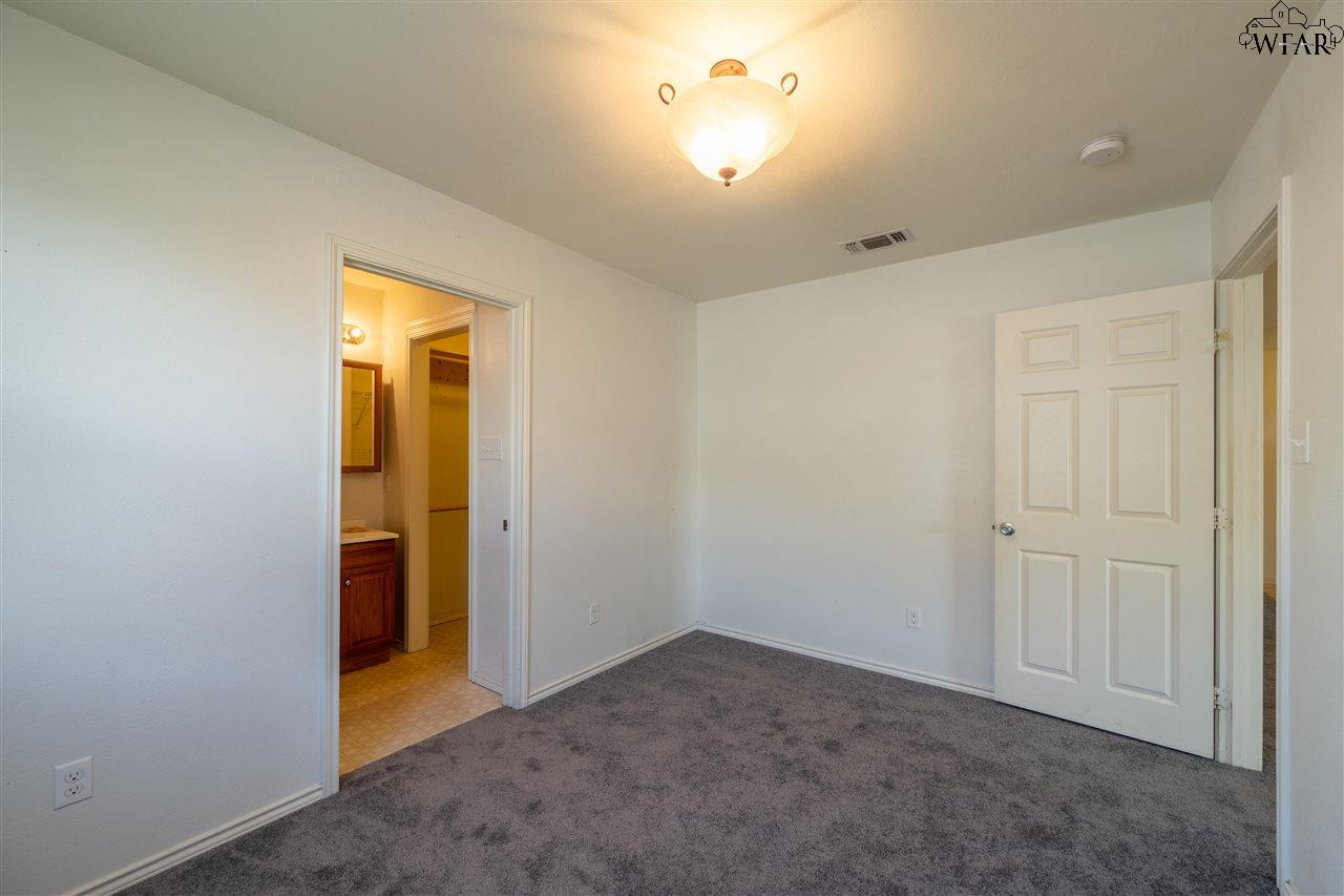 309 S Cedar Street, Holliday, Texas image 14