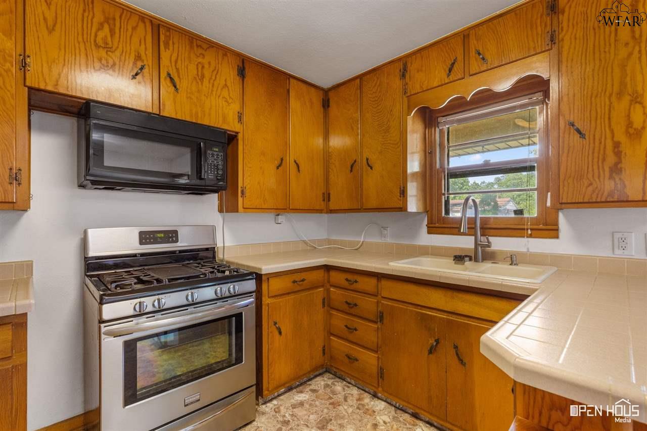 515 Dot Avenue, Burkburnett, Texas image 13