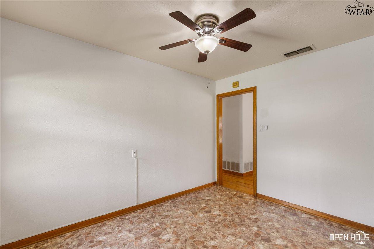 515 Dot Avenue, Burkburnett, Texas image 15