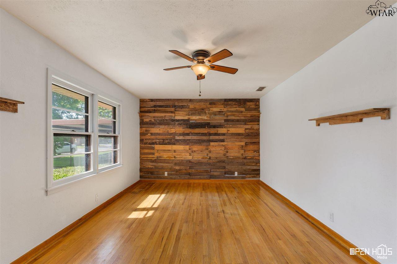 515 Dot Avenue, Burkburnett, Texas image 5