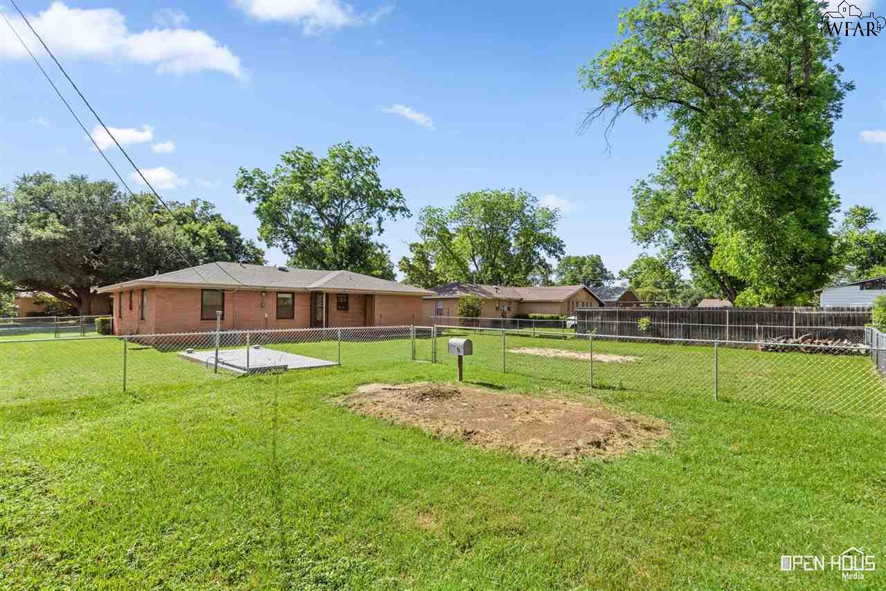 515 Dot Avenue, Burkburnett, Texas image 30