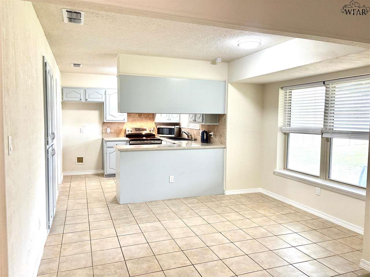 4606 Misty Valley Street West, Wichita Falls, Pennsylvania image 5