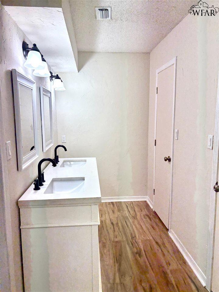 4606 Misty Valley Street West, Wichita Falls, Pennsylvania image 14