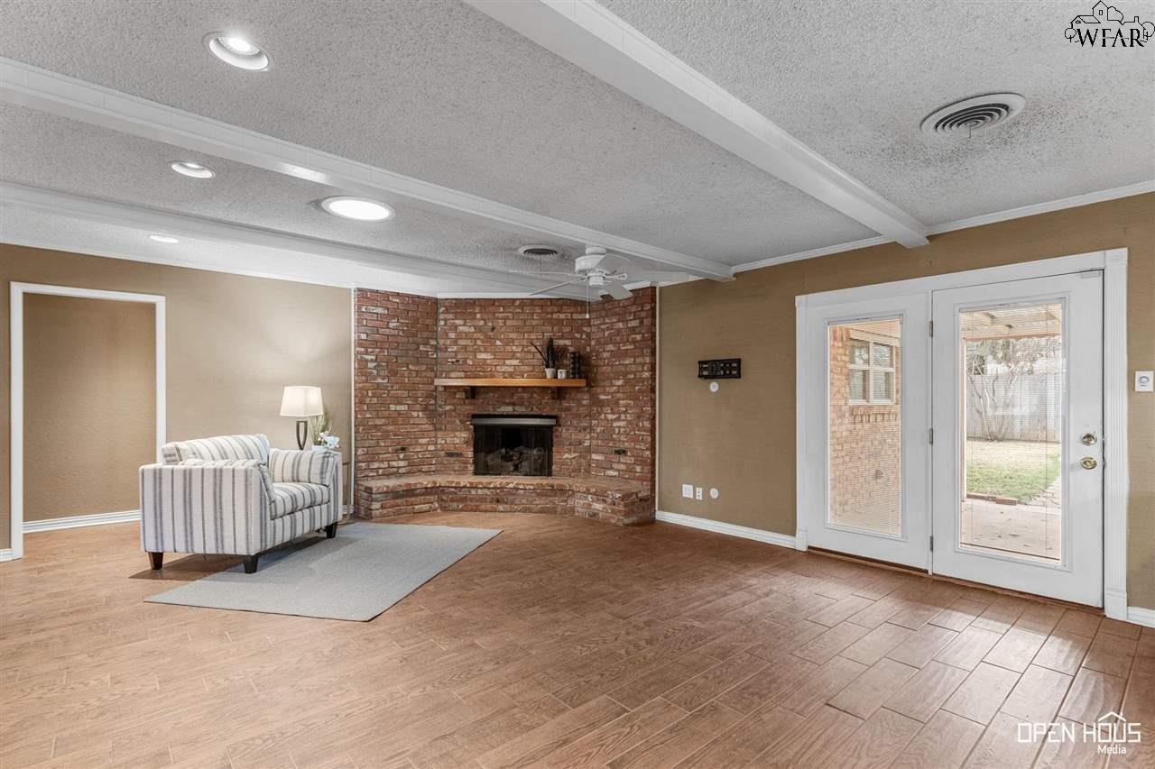 1537 Sweetbriar Drive, Wichita Falls, Texas image 7