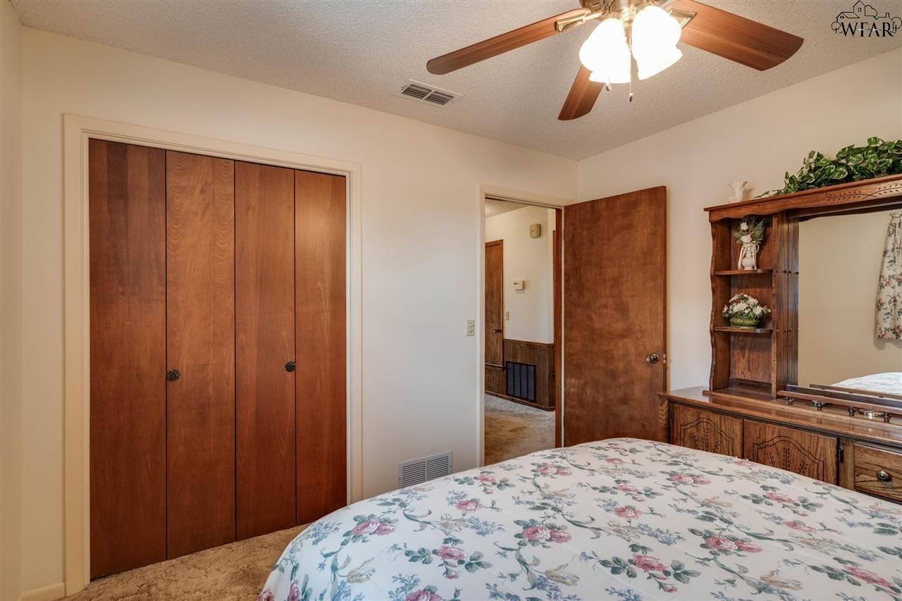 3 Karen Court, Wichita Falls, Texas image 25