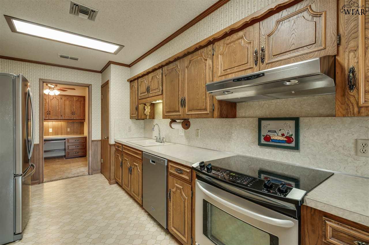 3 Karen Court, Wichita Falls, Texas image 11