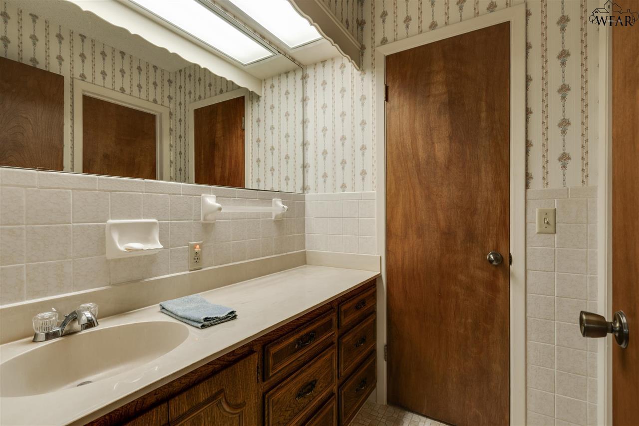 3 Karen Court, Wichita Falls, Texas image 18