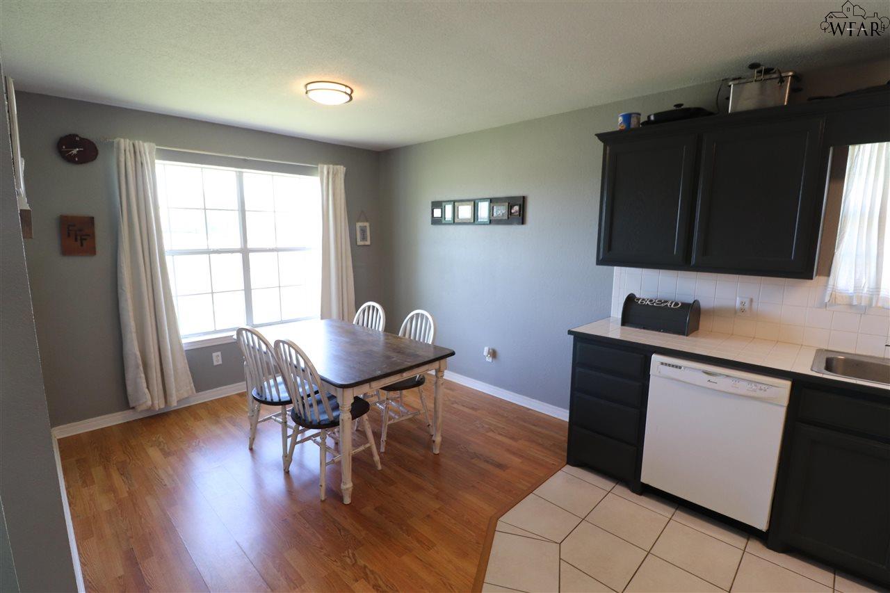 1440 Lariat Trail, Henrietta, Texas image 3