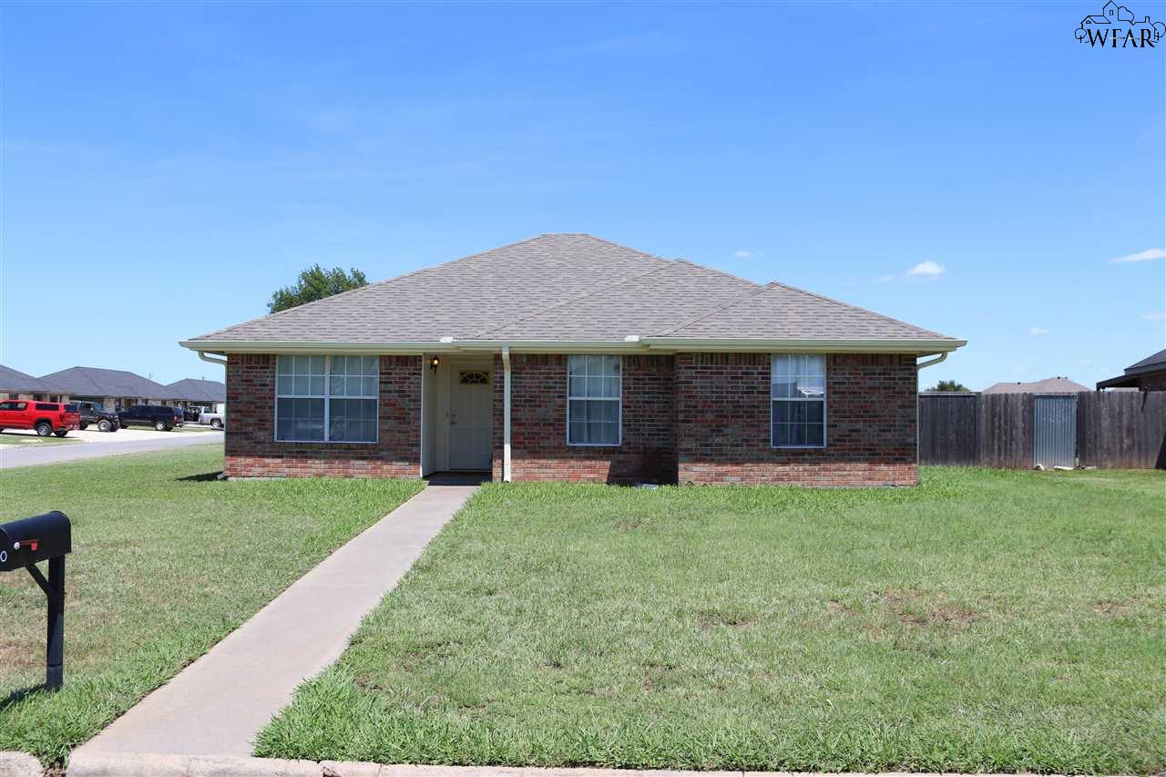 1440 Lariat Trail, Henrietta, Texas image 1