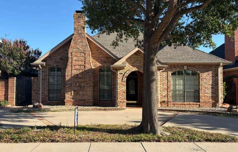 Homes For Sale - 12 Hyde Park Court<br/> Wichita County, Wichita Falls, TX 76309