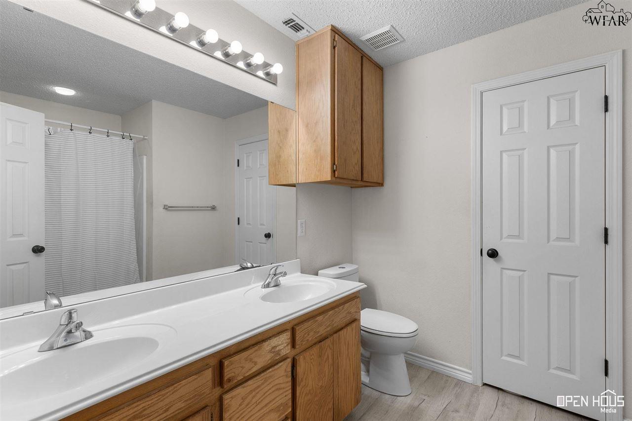 4717 Stansbury Lane, Wichita Falls, Texas image 23