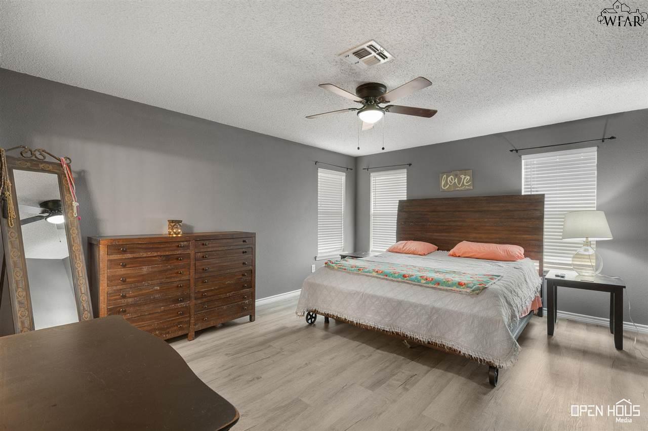 4717 Stansbury Lane, Wichita Falls, Texas image 20