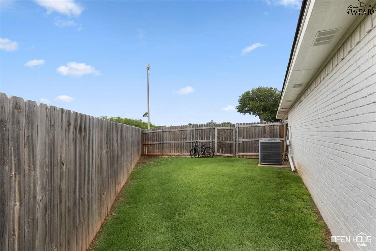 4717 Stansbury Lane, Wichita Falls, Texas image 29