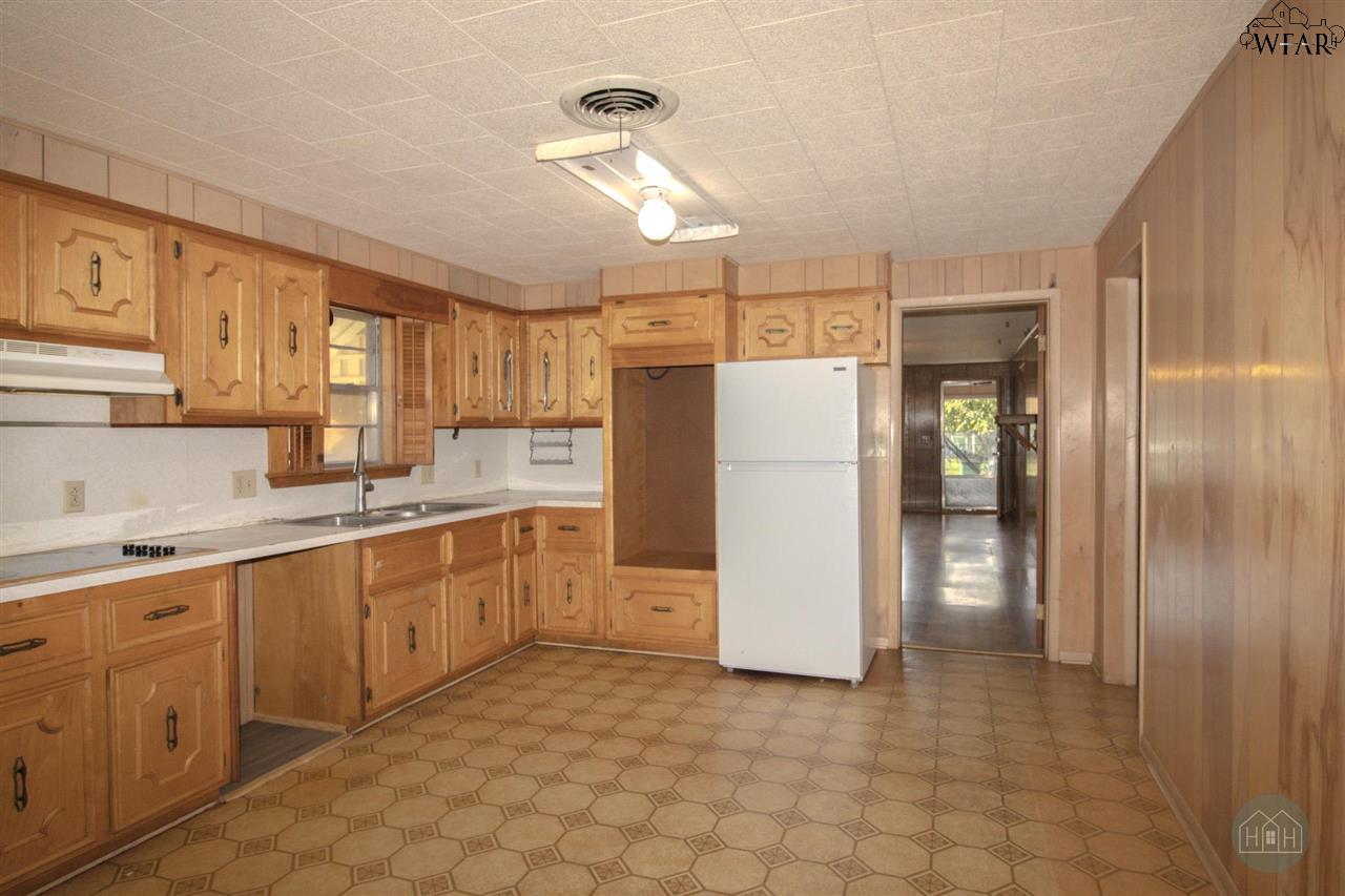 2011 Gordon Street, Vernon, Texas image 13