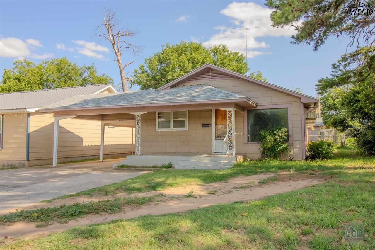 2011 Gordon Street, Vernon, Texas image 3