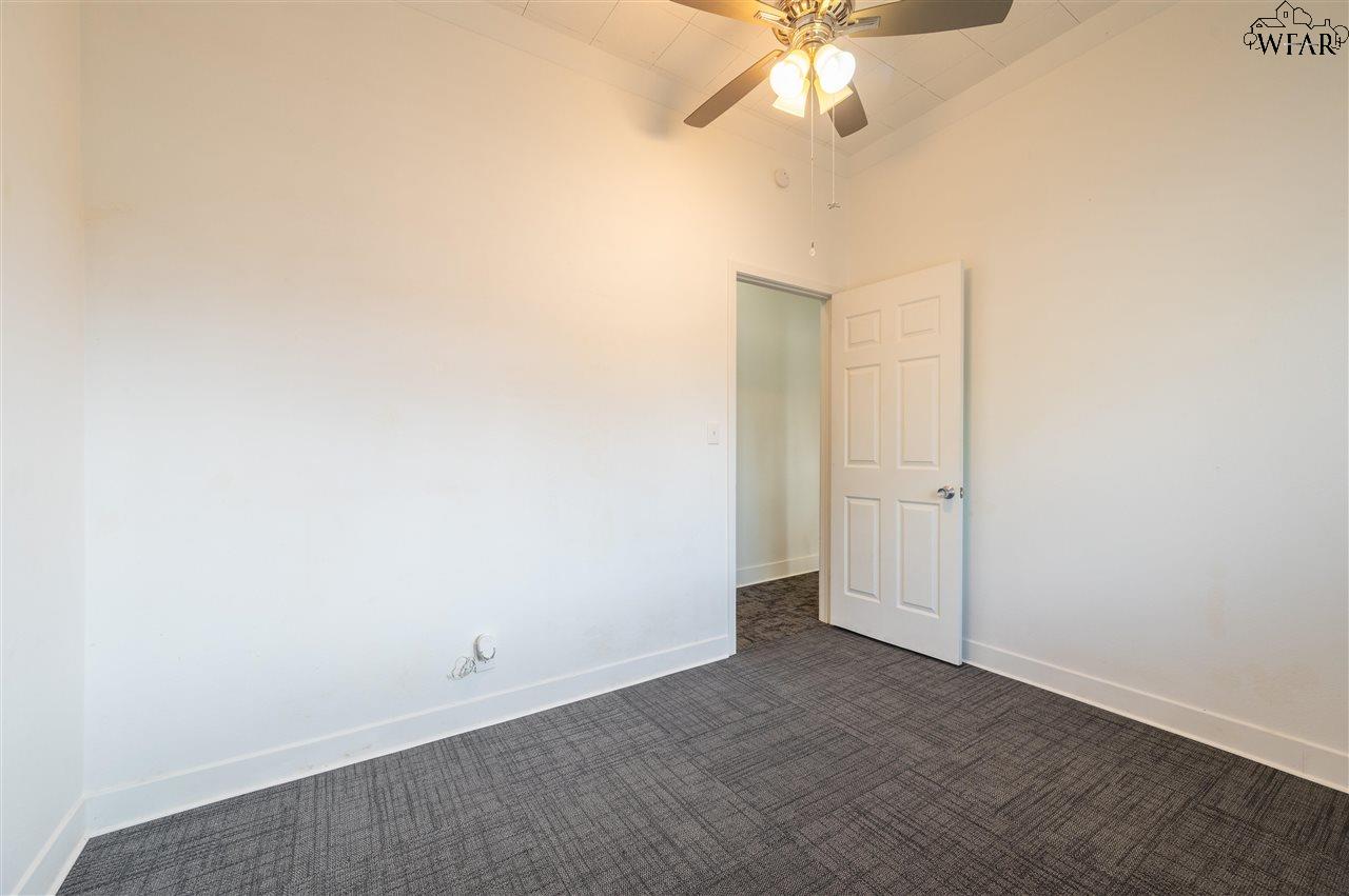 101 S Walnut Street, Petrolia, Texas image 17