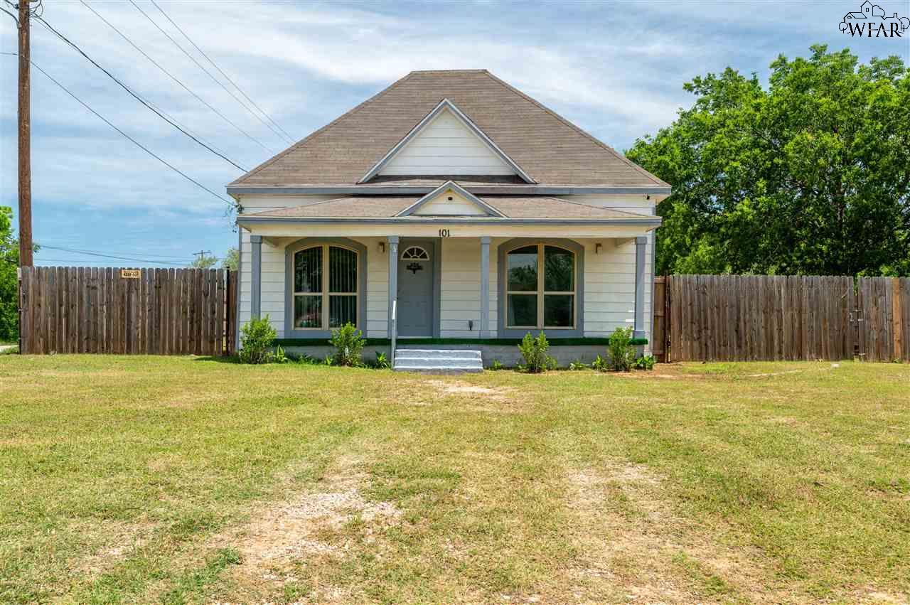 101 S Walnut Street, Petrolia, Texas image 1