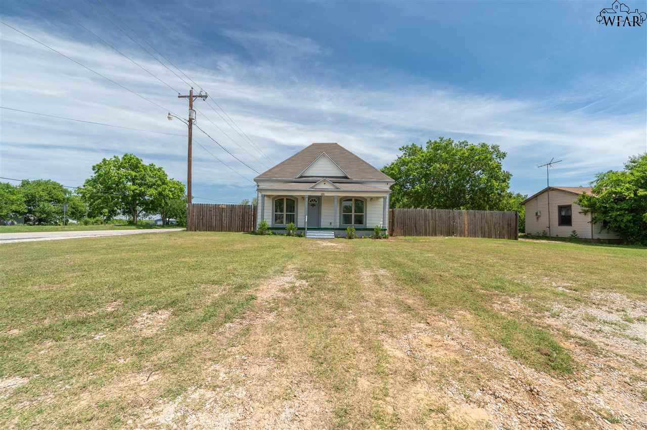 101 S Walnut Street, Petrolia, Texas image 2