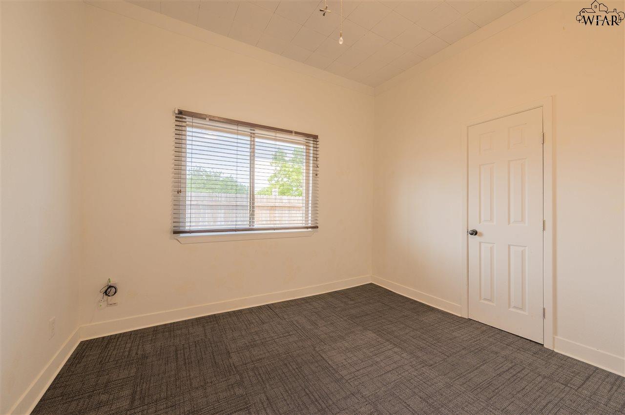 101 S Walnut Street, Petrolia, Texas image 16