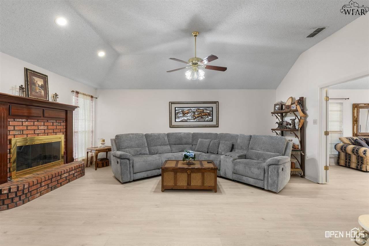 4524 Wendover Street, Wichita Falls, Texas image 6