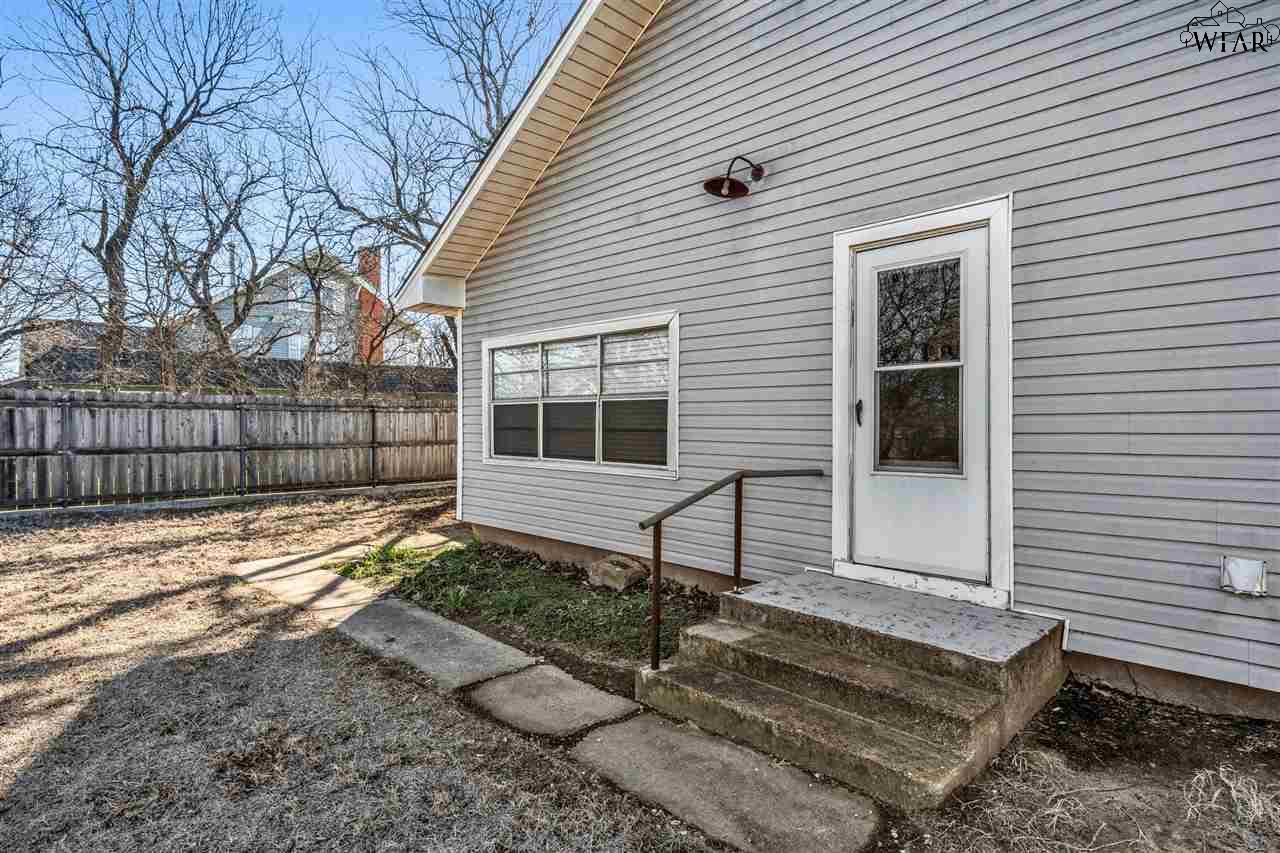 208 E Spring Street, Henrietta, Texas image 21