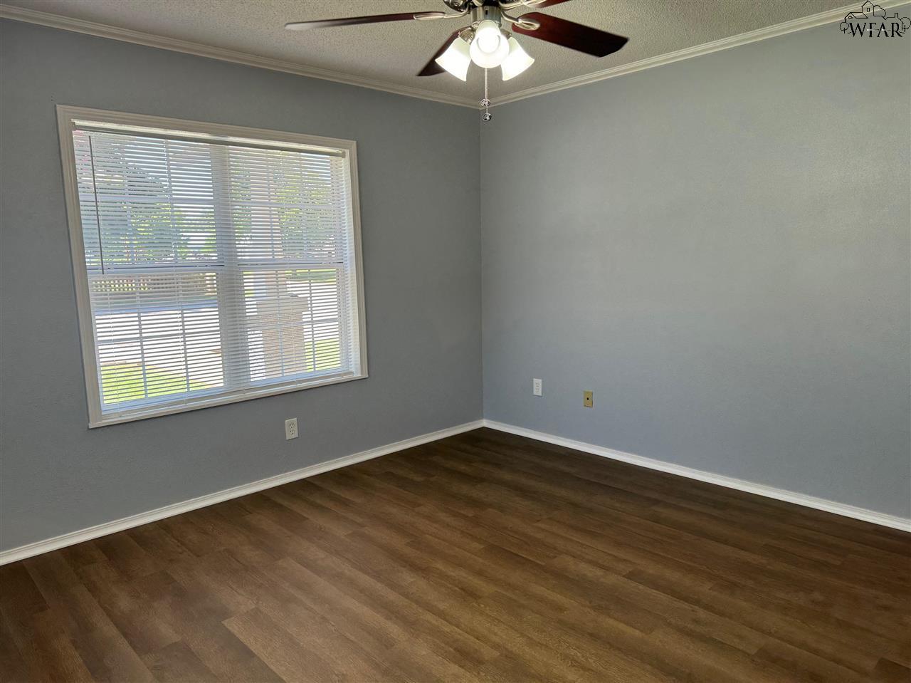 410 W Miller Street, Seymour, Texas image 14