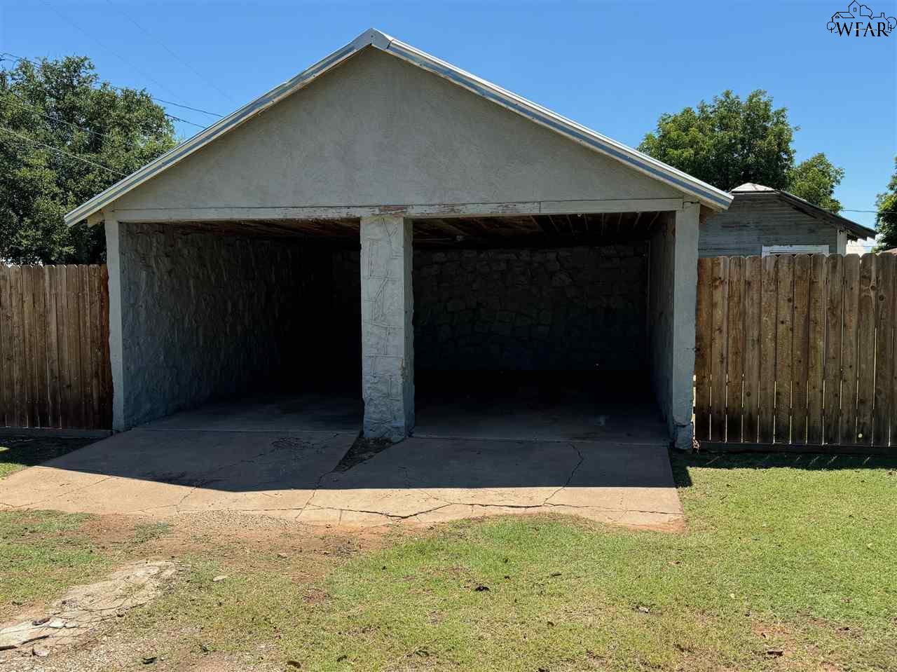 410 W Miller Street, Seymour, Texas image 24