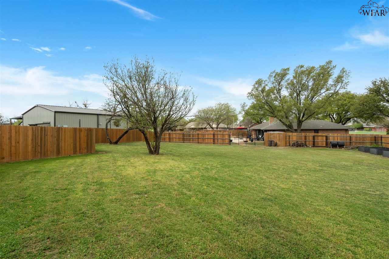 704 Shoreline Drive, Wichita Falls, Texas image 28