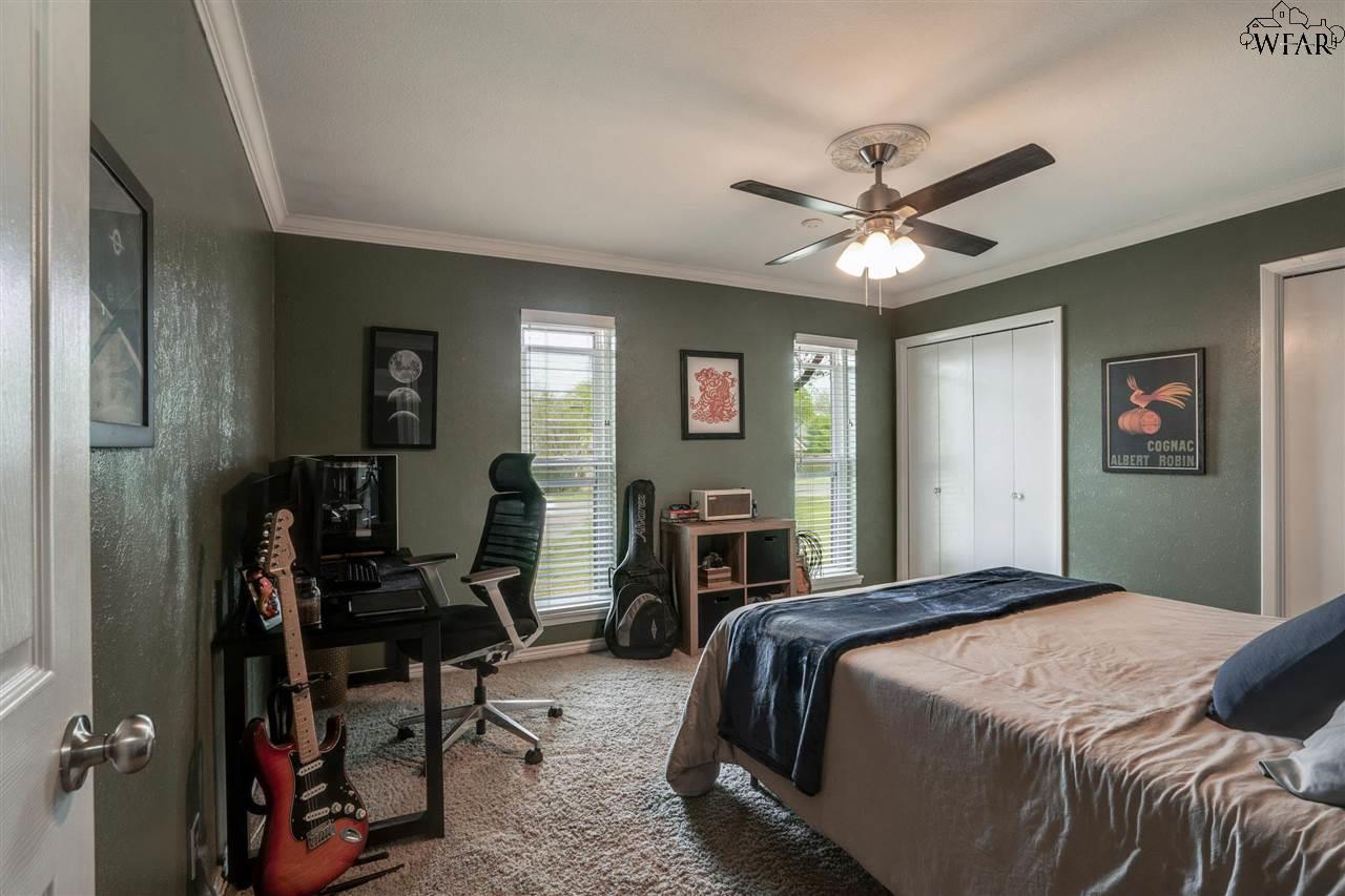 704 Shoreline Drive, Wichita Falls, Texas image 17