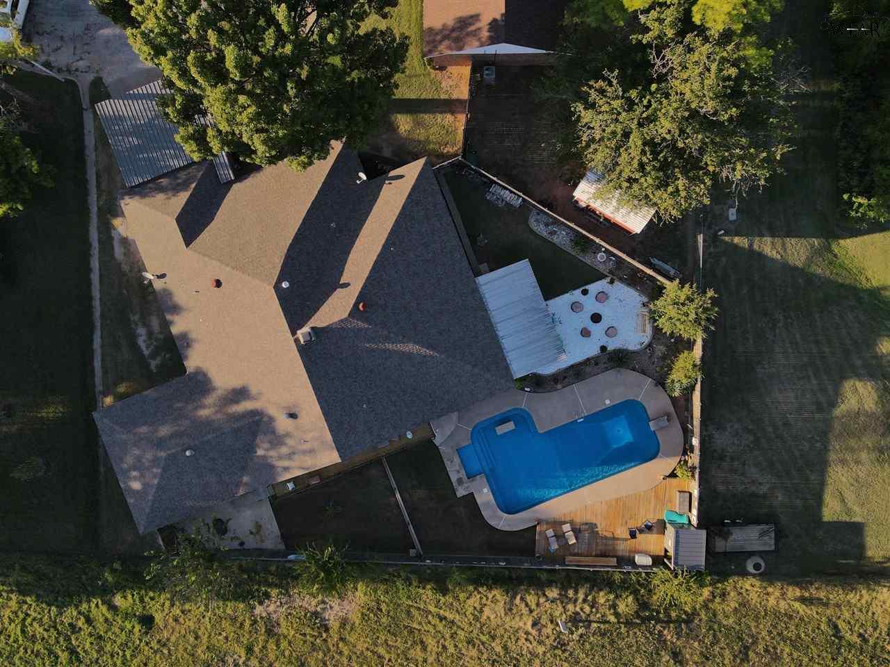 208 S Fairway Drive, Henrietta, Texas image 28