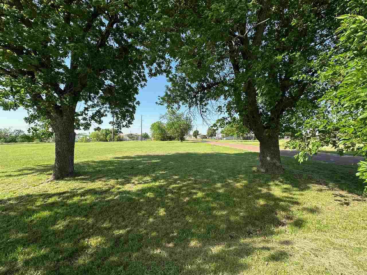 906 E Garrison Avenue, Electra, Texas image 4