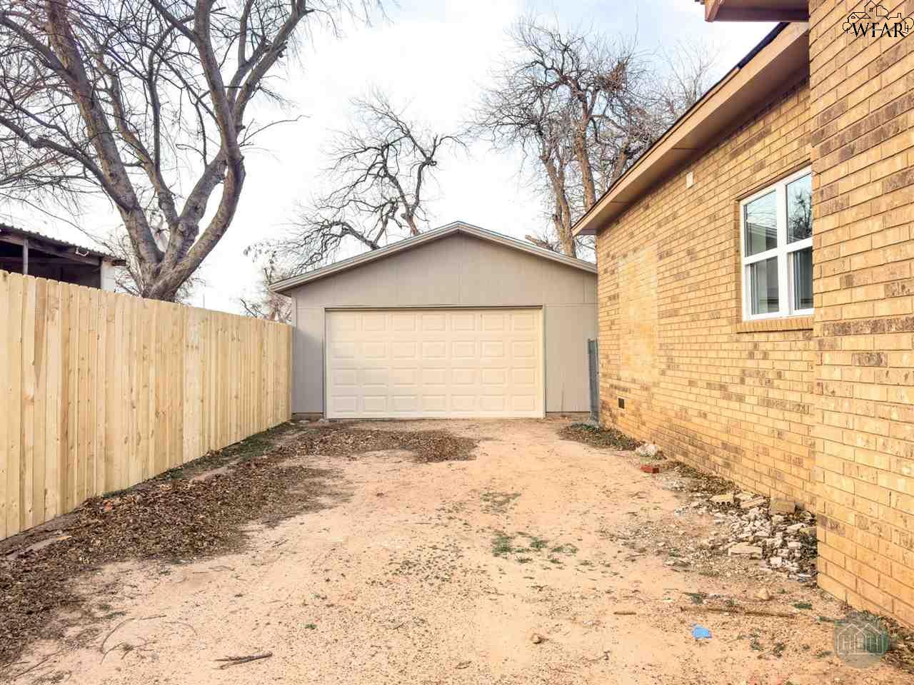 2604 Paradise Street, Vernon, Texas image 30