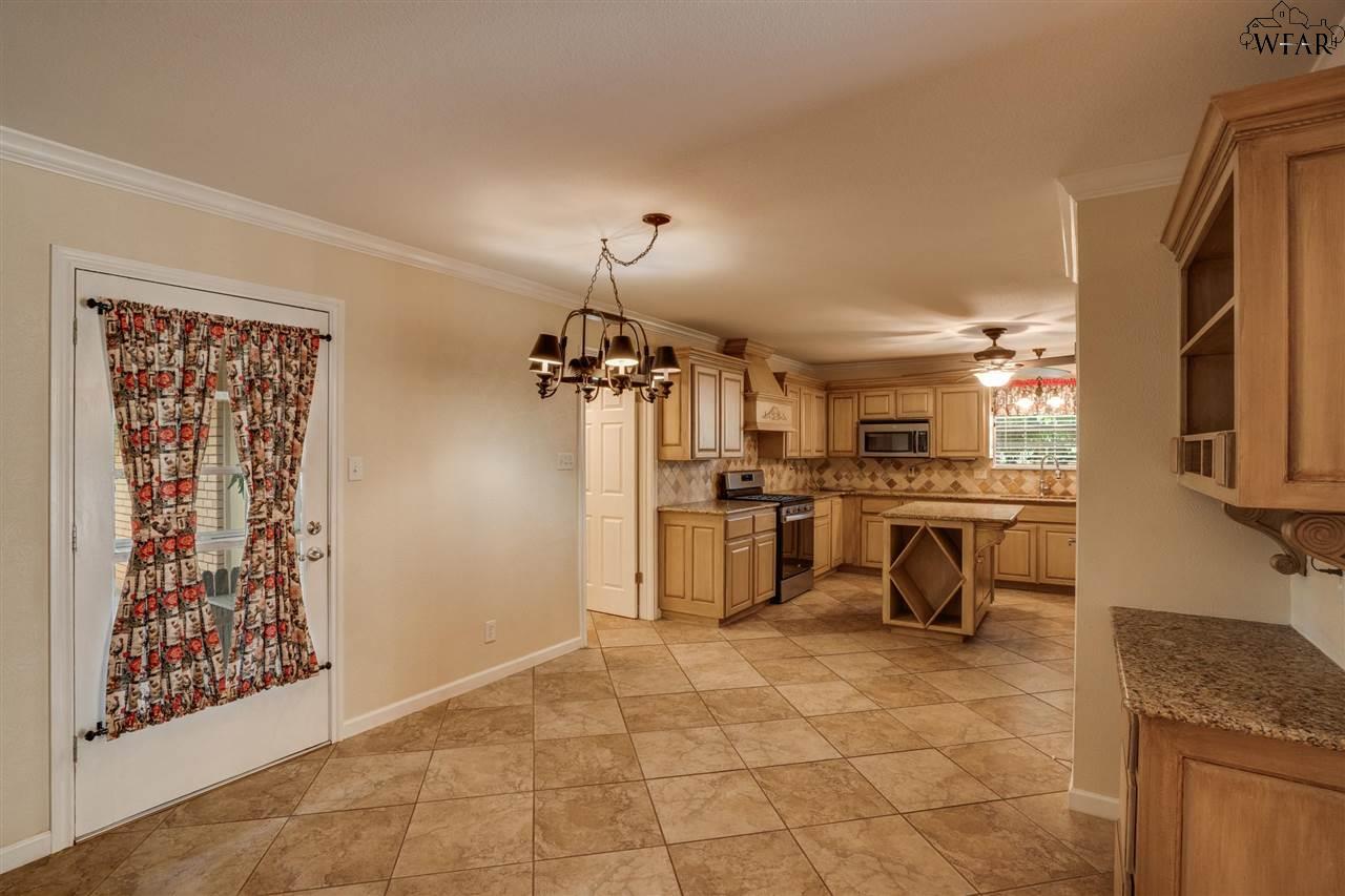 4529 Shady Lane, Wichita Falls, Pennsylvania image 7