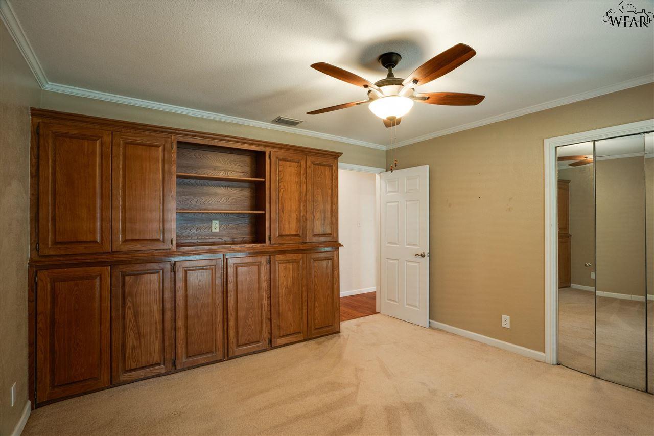 4529 Shady Lane, Wichita Falls, Pennsylvania image 16