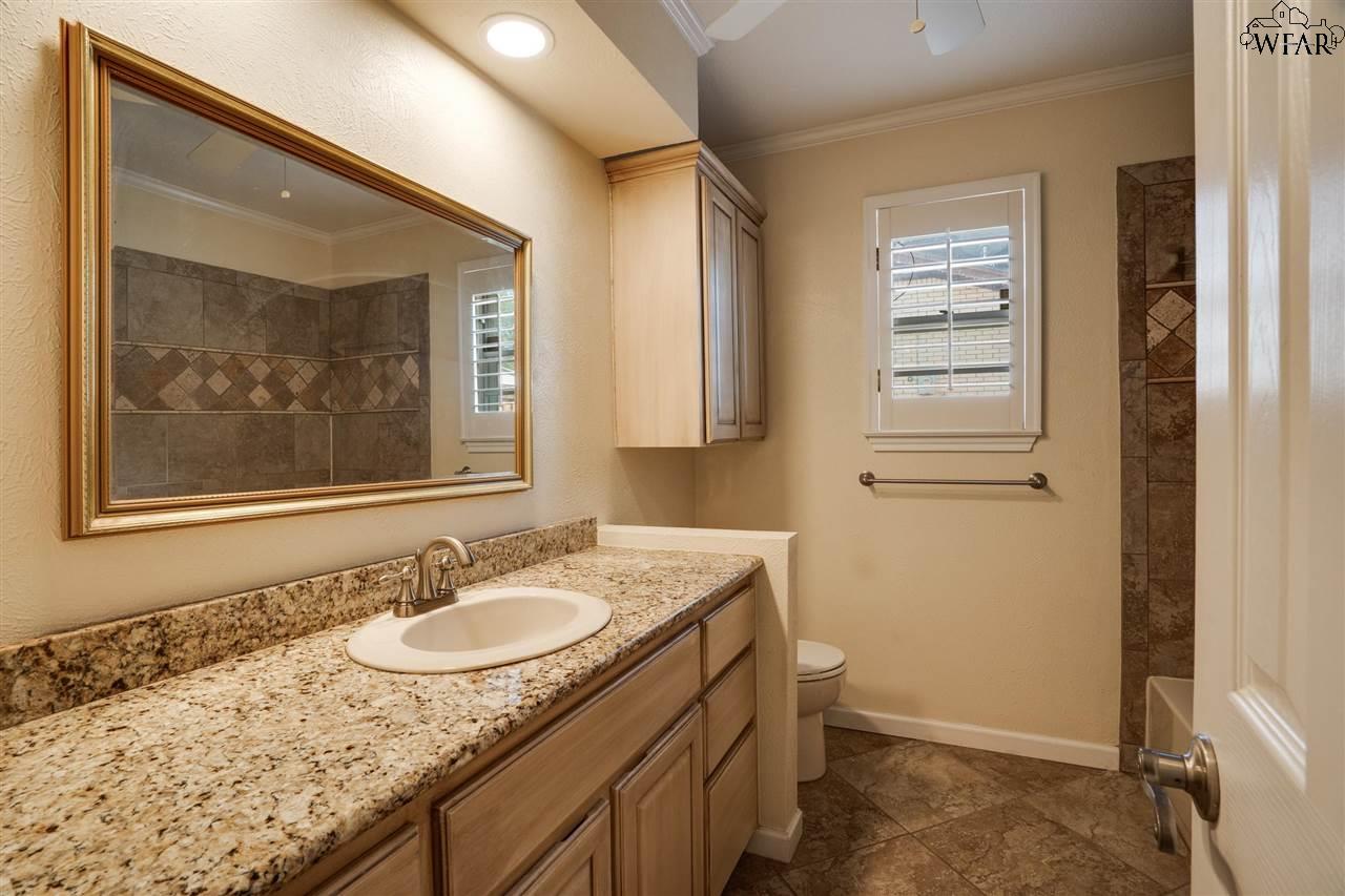 4529 Shady Lane, Wichita Falls, Pennsylvania image 21