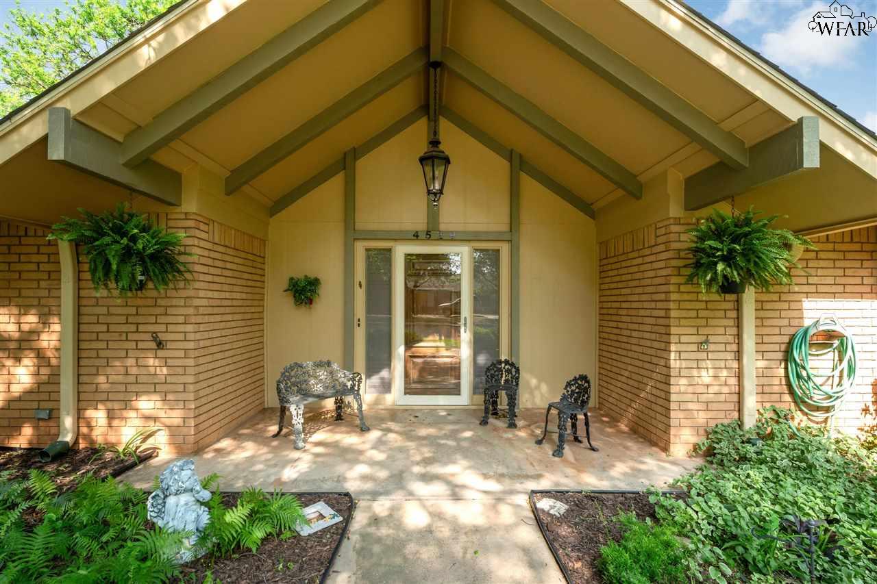 4529 Shady Lane, Wichita Falls, Pennsylvania image 2