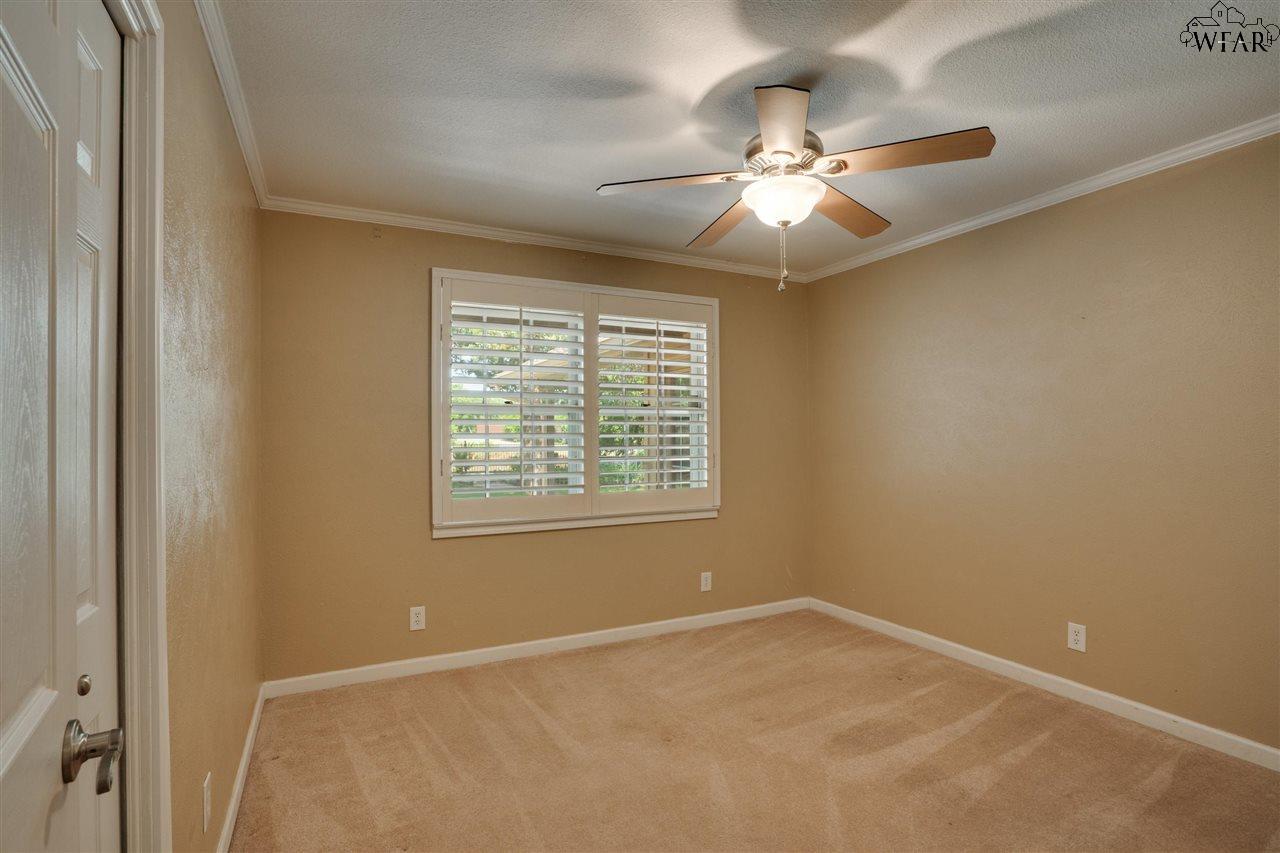 4529 Shady Lane, Wichita Falls, Pennsylvania image 17