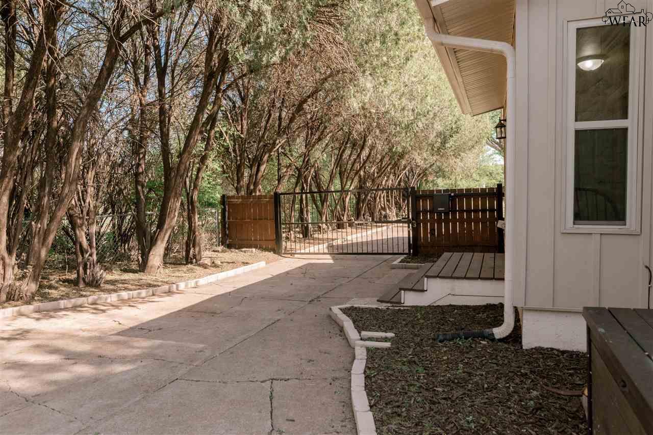 3708 Kessler Boulevard, Wichita Falls, Texas image 27