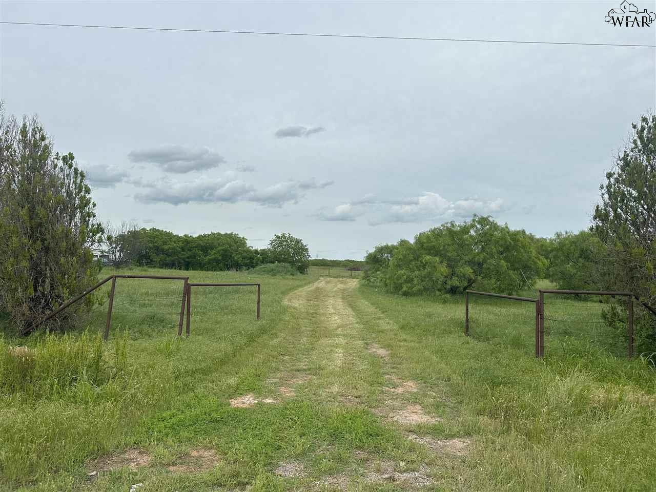 4572 Huff Road, Wichita Falls, Texas image 2