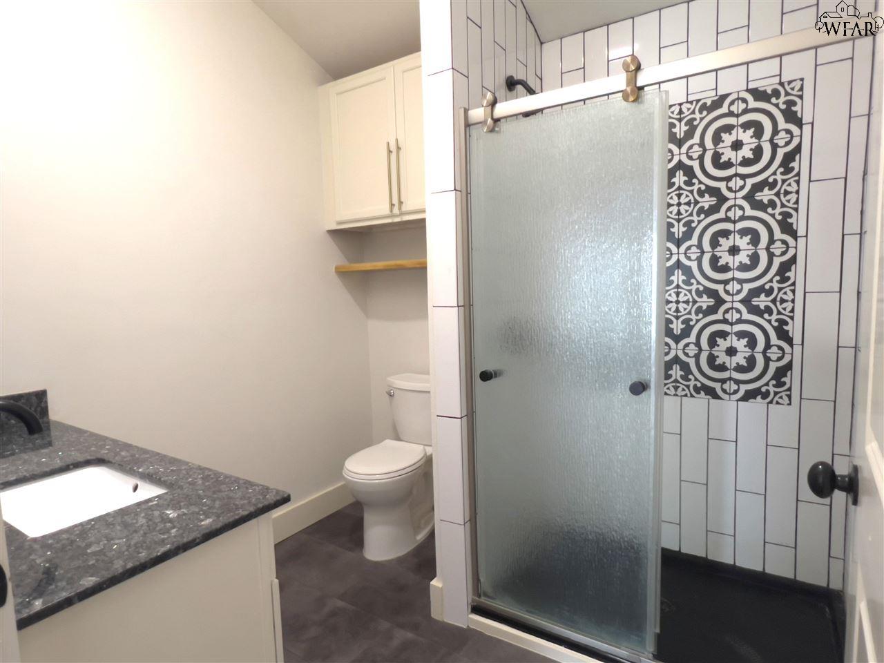 423 E Walnut Street, Archer City, Texas image 13