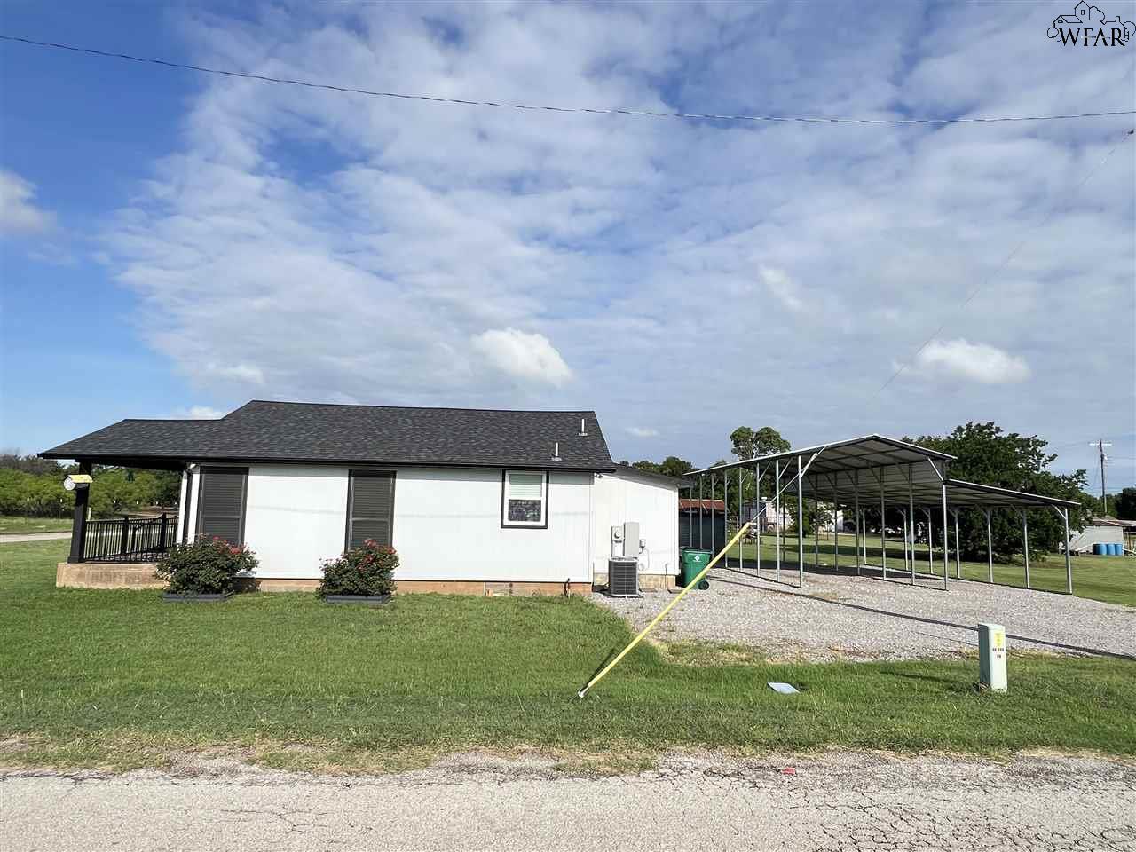 423 E Walnut Street, Archer City, Texas image 22